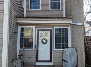 4 Weeden St #2, Providence, RI 02903