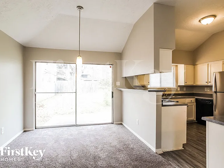 15410 Pebble Lake Dr — Photo 5