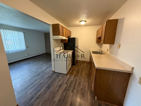 110 2nd Ave SE #102, Hayfield, MN 55940