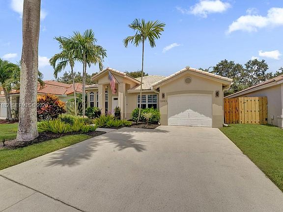 2nd image of 13993 N Cypress Cove Cir
