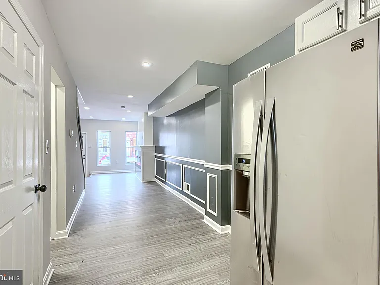 1127 Sargeant St — Photo 13