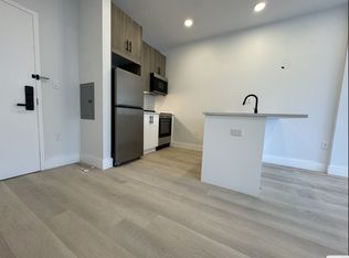 261 Forrest St #601, Jersey City, NJ 07304