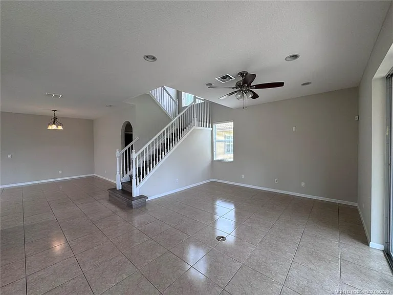 11239 SW Barton Way — Photo 15