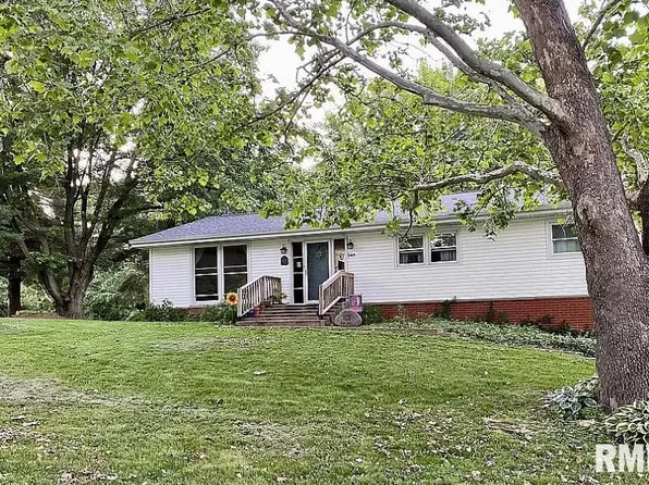 548 Circle Dr, Pleasant Plains, IL 62677