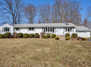 29 Shaw Dr, North Haven, CT 06473