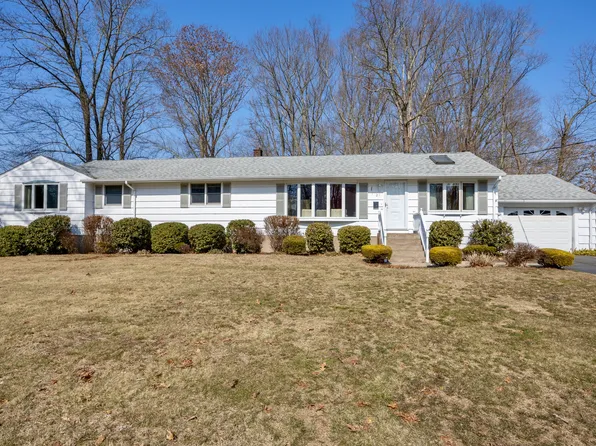 29 Shaw Drive, North Haven, CT 06473