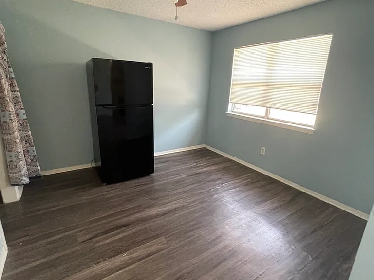 529 E Norwood Cir #529 — Photo 6