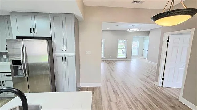 1401 Drake Ln — Photo 9
