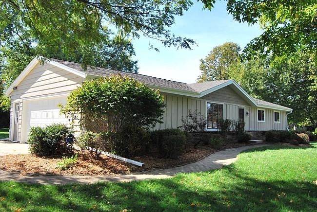 1st image of 1457 Hacienda Ln
