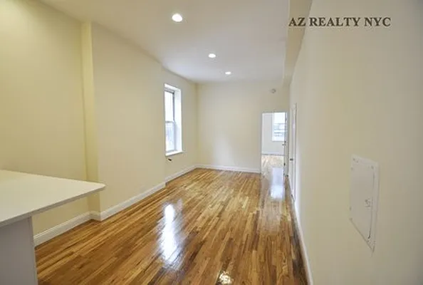 Rented by FirstService Realty (legacy) | media 13