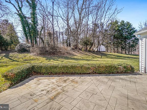 5th image of 5110 W Running Brook Rd