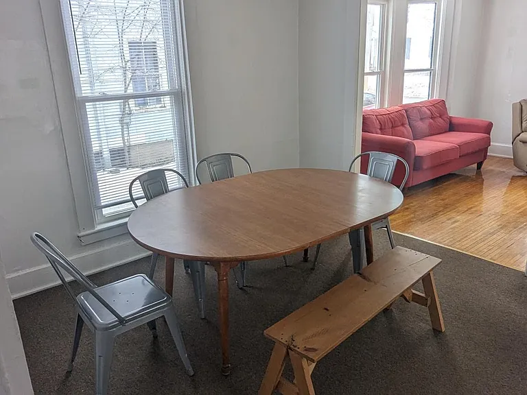 12 State St — Photo 6