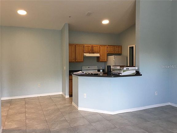 5th image of 6059 Westgate Dr APT 431