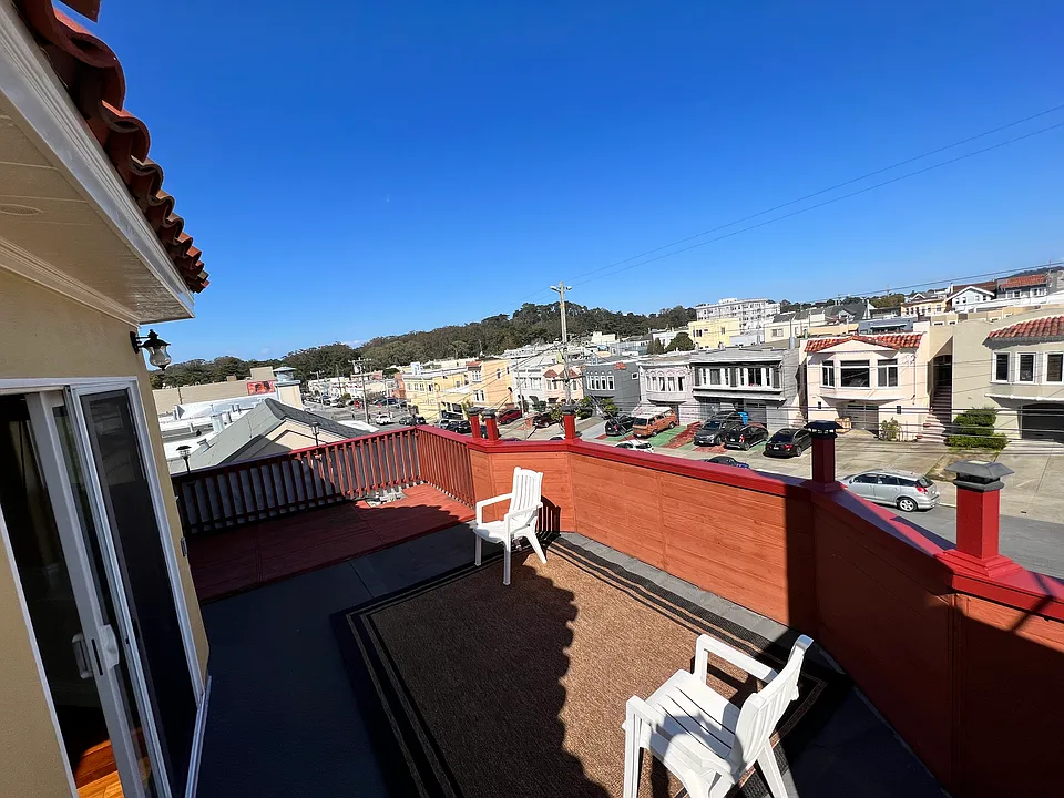 1349 22nd Ave