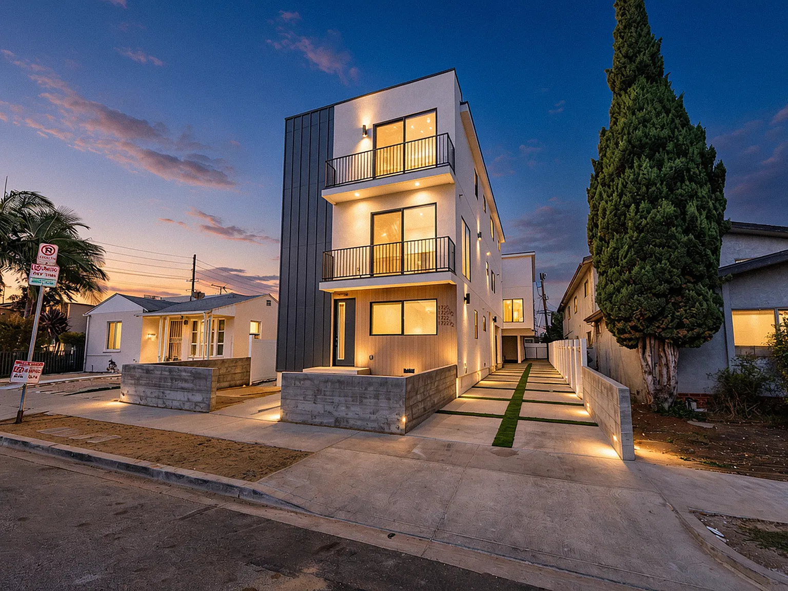 Luxury New Construction Townhomes In West la — Photo 2