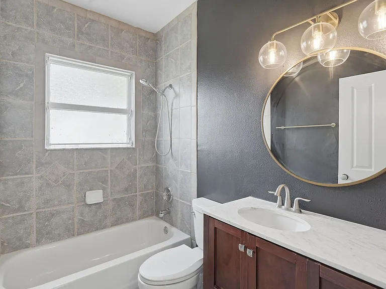 1406 E Ridgewood St — Photo 20