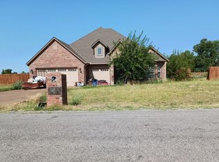 138 NE Blackberry Rd, Elgin, OK 73538