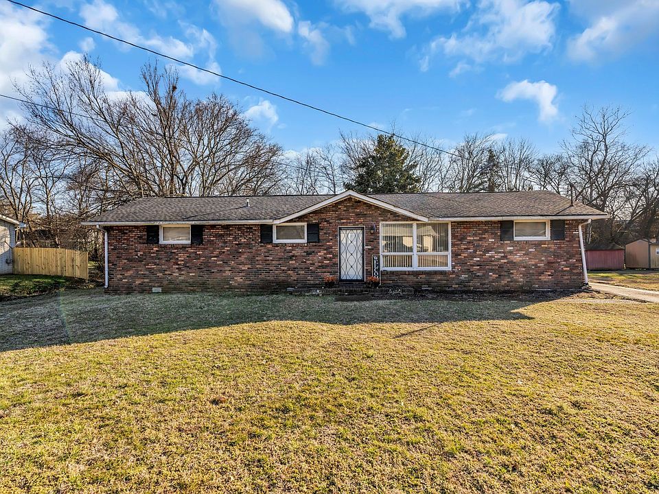 1st image of 156 Oak Valley Dr