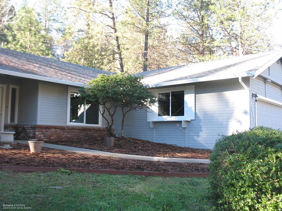 1st image of 15012 Lorie Dr