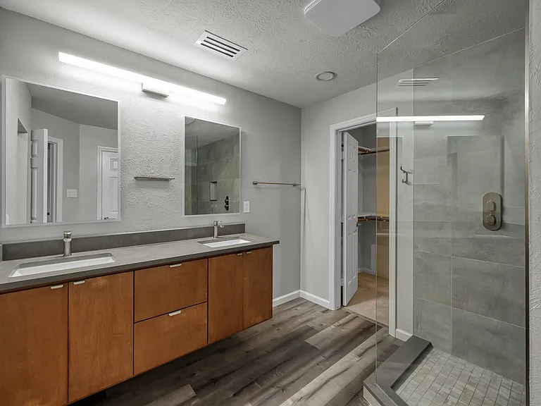 23 Alderon Woods Pl — Photo 19