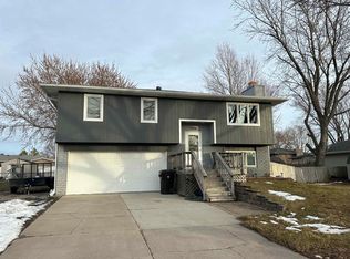 1904 N Eastwood St, Norfolk, NE 68701