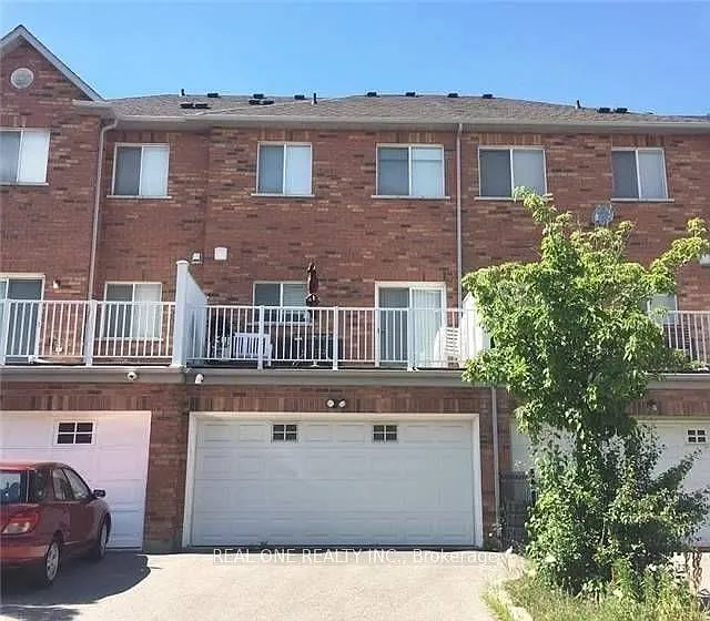 4 bed, $3,600 — Photo 2