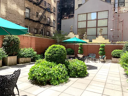 Rented by Corcoran | media 19