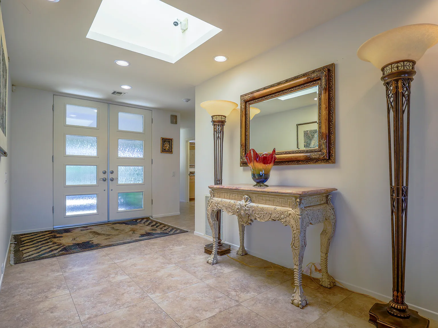 2 bed, 2535 sqft, $5,850 — Photo 3