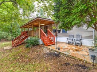 5758 Hickory Wood Ln, Buford, GA