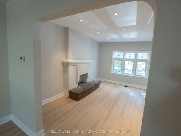 35 Mount Royal Ave, Toronto, ON M6H 2S2