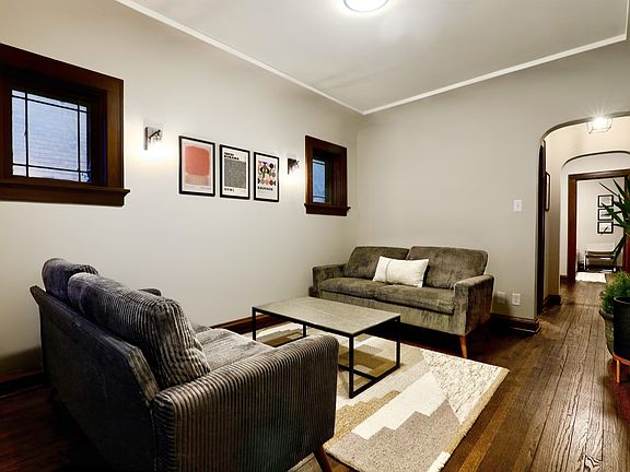 2nd image of 3633 N Humboldt Blvd APT 2
