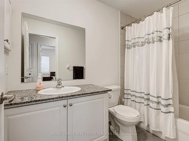 27 Erinview Ter — Photo 21