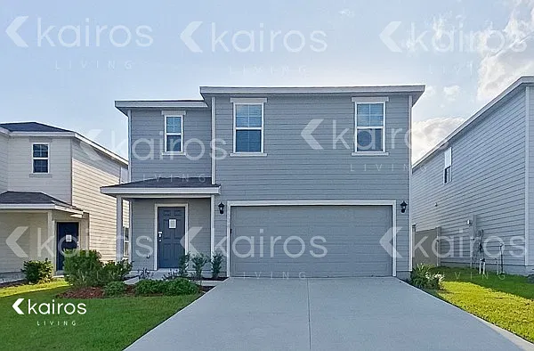 5 bed, 3.0 bath, 2370 sqft, $2,395 — Photo 1