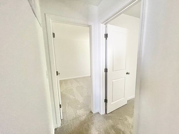 4th image of 356 Pearl St