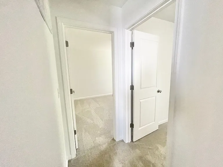 338 Pearl St — Photo 10