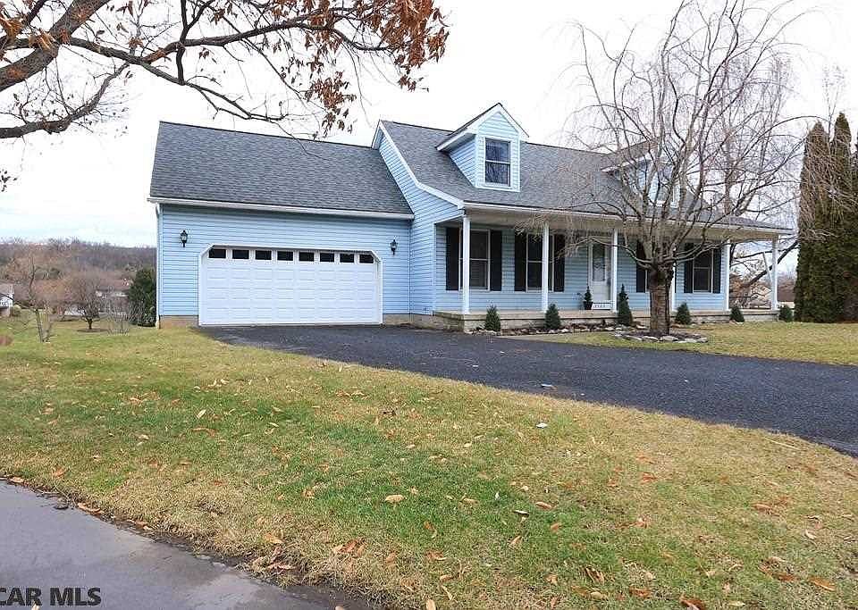 2nd image of 1303 Springfield Cir