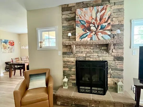 (undisclosed Address), Moseley, VA 23120
