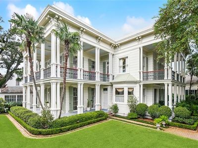 2425 Coliseum St, New Orleans, LA, 70130