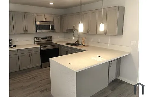 339 Tin St Photo 1