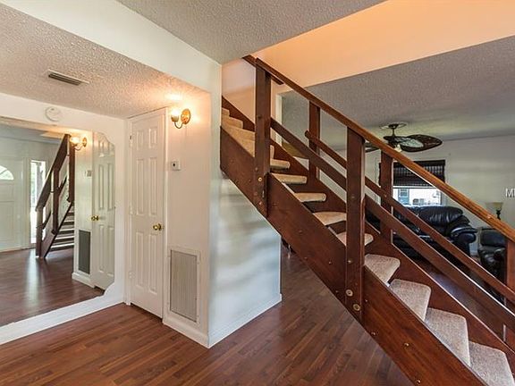 4th image of 5323 Carmen Ave