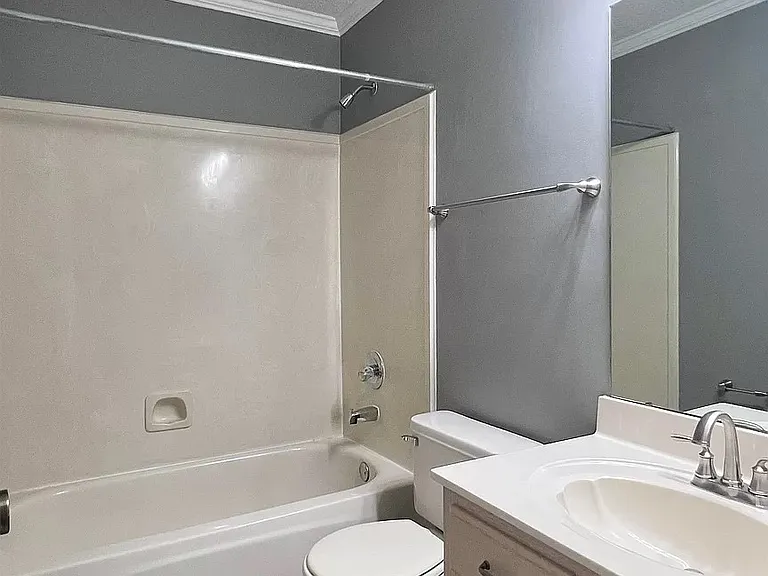 3132 Woodland Crest Dr — Photo 12