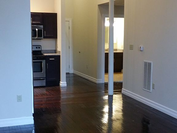 2nd image of 5206 Harmony Mls W
