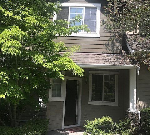 3rd image of 1667 NE Juneberry St