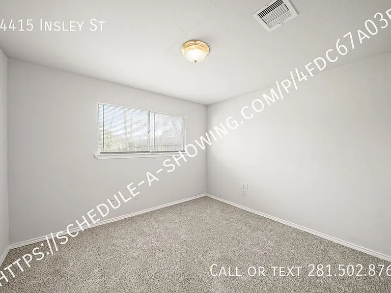 14415 Insley St — Photo 9