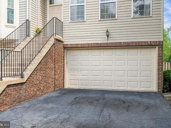 3rd image of 6715 Dorothy Giles Ct
