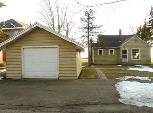 1771 Brighton Beach Rd, Menasha, WI 54952