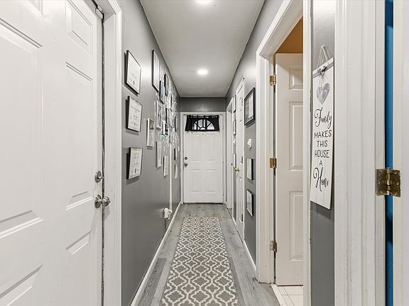 5th image of 926 Balkin Rd