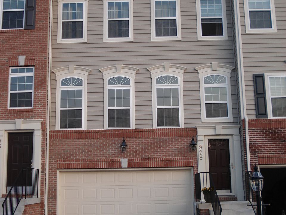 1st image of 929 Indigo Bunting Ln
