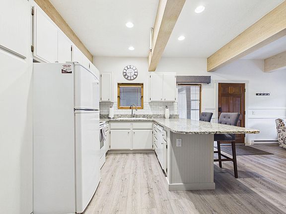 4th image of 351 S 2nd Ave #602