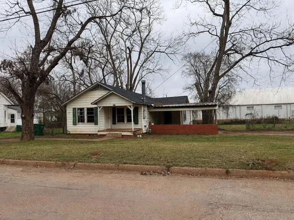 1410 N Sycamore St, Palestine, TX 75803